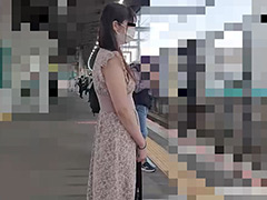 tentoumushi-0096【本編フル視聴】 闇が深そうなメンヘラ立ちんぼ顔の女性…前後から触り尽す