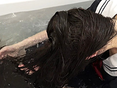spj-0027【本編フル視聴】 スーパーロングヘア女子○生の放課後シャンプー 憧れの髪フェチ先輩とのシャンプー卒業式