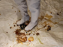 foot-0166【本編フル視聴】 めいちゃんのカラーガードコスプレでフードCRUSH